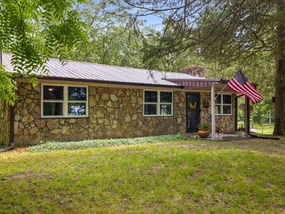 200 Warren Ln