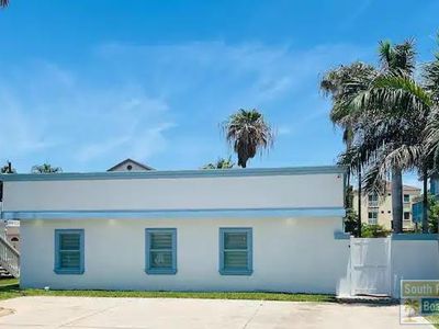 122 E Whiting St #A-B