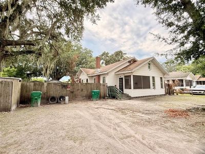 208 3RD STREET