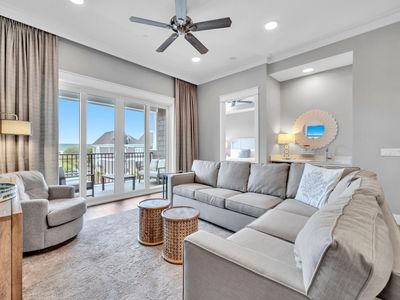 203 Henderson Resort Way #4203