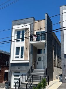49 Rocco St
