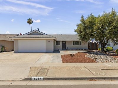 5737 Waltrip Ln