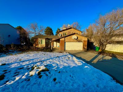 2809 E Willow Hills Dr