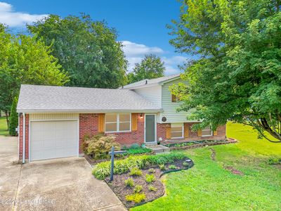 Property at 4811 Lunenburg Dr, Coldstream, KY