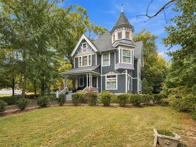 301 W High St