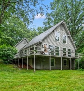 8 Chestnut Hill Rd