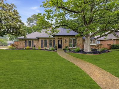 200 Mockingbird Ln