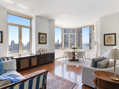 400 E 51st St APT 21C