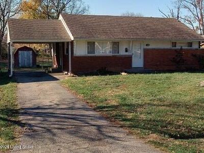 6100 Oakdale Ln