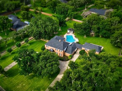 111 Cherrywood Dr