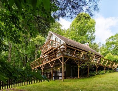 1218 Waterfall Road