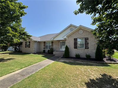 707 S Waco Ave