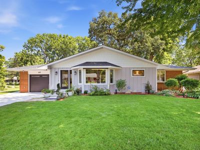 Property at 660 Harmony Cir, Wayzata, MN