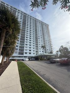 500 Bayview Dr APT 1631