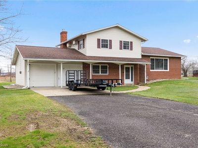 Property at 32 Elmwood Dr, Greenwich, OH