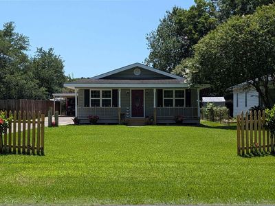 Property at 623 S Louise St, Jennings, LA