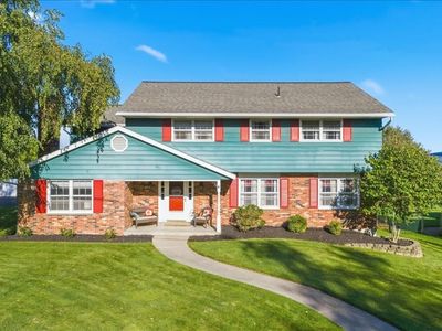 34 Pembroke Dr