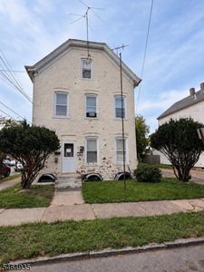 94 22Nd Ave