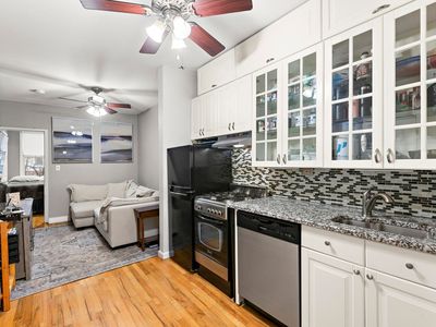 410 Adams St APT 2L
