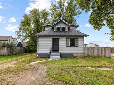 840 Elm St