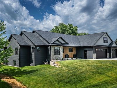 805 E Evergreen Dr