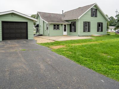 Property at 110 N Vine St, Armington, IL