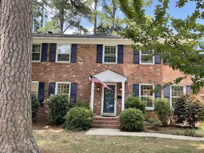 711 Village Green Pkwy