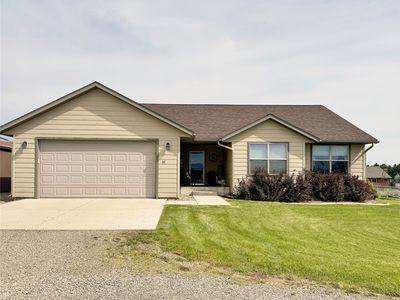 30 Hannah Ln