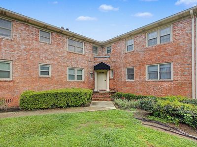 388 S Franklin Blvd