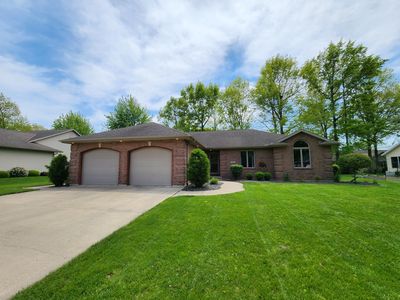 1918 Meadowview Dr