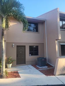 139 Sparrow Drive #4c