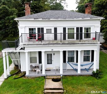 28 Pleasant Street