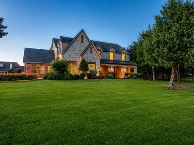 424 Wyndemere Blvd
