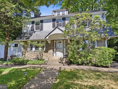 8210 Fairview Rd