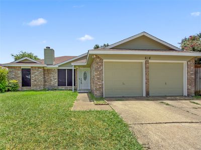 614 Red Coat Ln