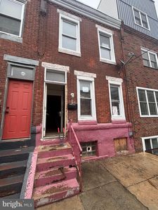 1839 McClellan St