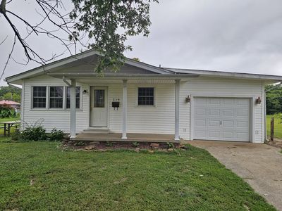 210 Dorris Dr