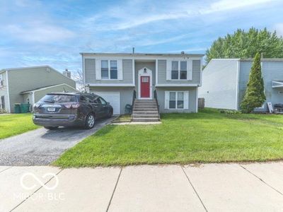 1031 W 59th Pl
