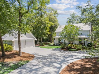 394 River Place Dr