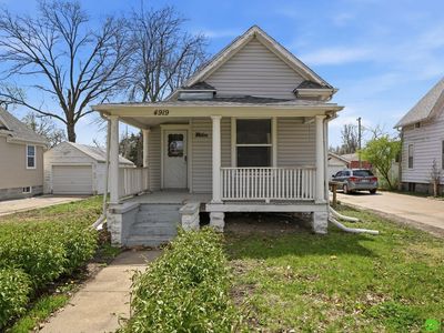 4919 Leighton Ave