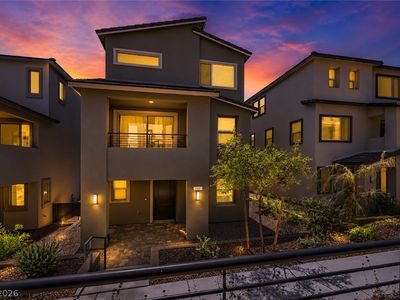 1437 Whistling Kite St