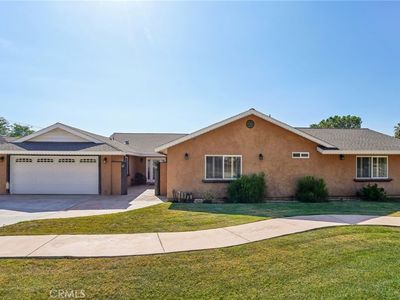 7755 Lakeside Dr