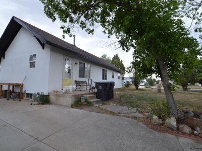 817 & 819 W 9th St