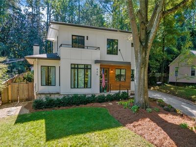 689 Scott Cir