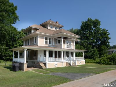 121 Railroad Street