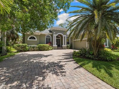 61 Constitution DR
