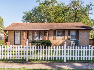 709 Hobbs Ter