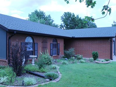 2711 W Margaret St