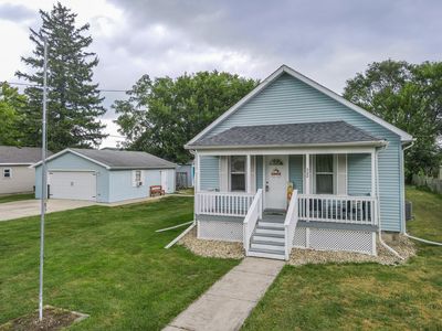 202 N Cedar St