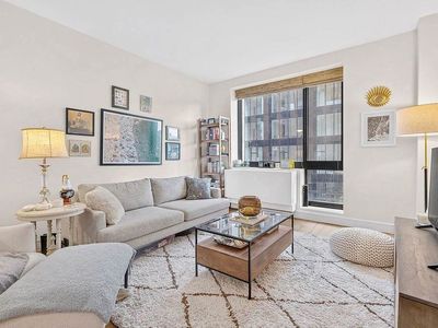 25-21 43rd Ave #302